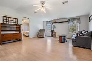 37700 Neukom Ave, Zephyrhills, FL 33541 - Photo 2