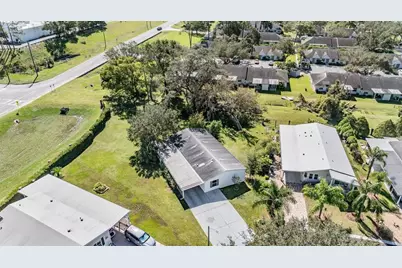 37700 Neukom Avenue, Zephyrhills, FL 33541 - Photo 16