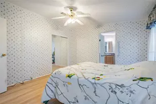 37700 Neukom Ave, Zephyrhills, FL 33541 - Photo 30