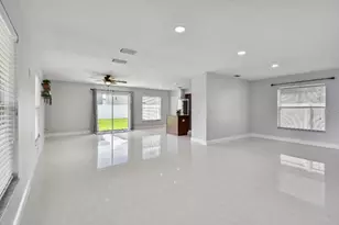 17350 Garden Heath Ct, Land O Lakes, FL 34638 - Photo 4