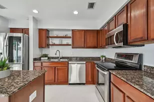 17350 Garden Heath Ct, Land O Lakes, FL 34638 - Photo 8