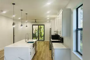 2122 Bird St, Tampa, FL 33604 - Photo 2