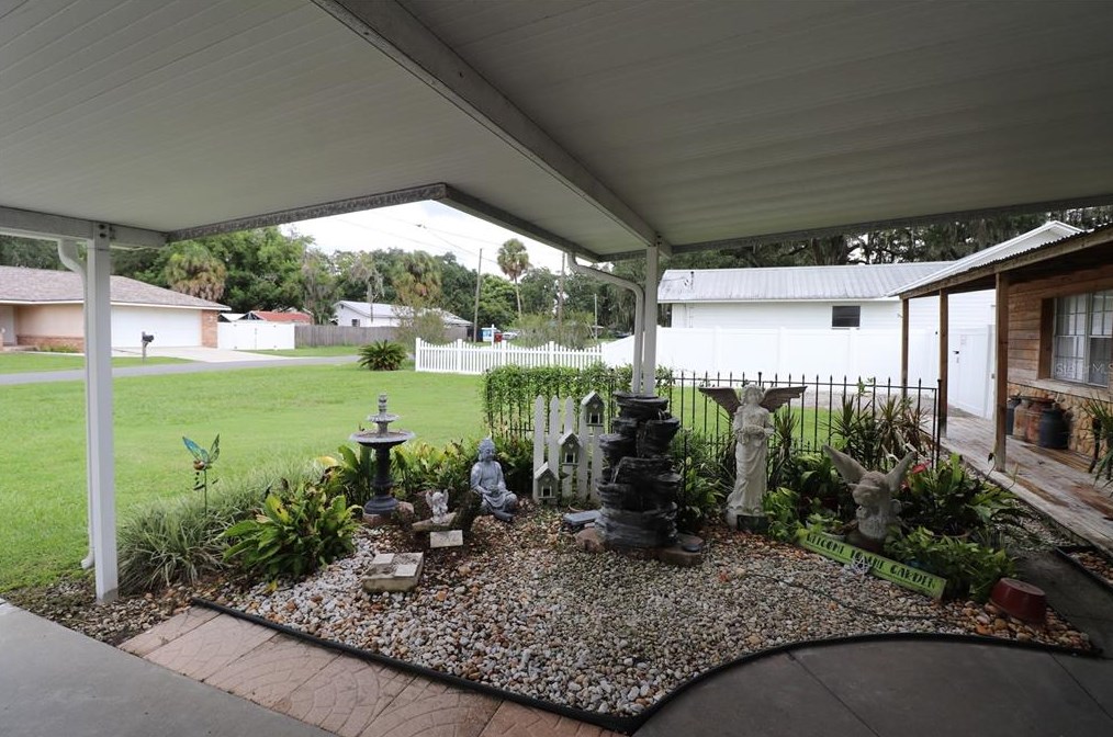 1501 E Spencer St, Plant City, FL 33563