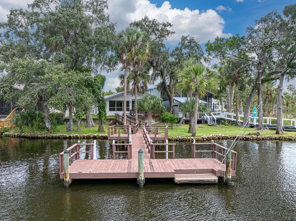 5270 S Riverview Cir, Homosassa, FL 34448