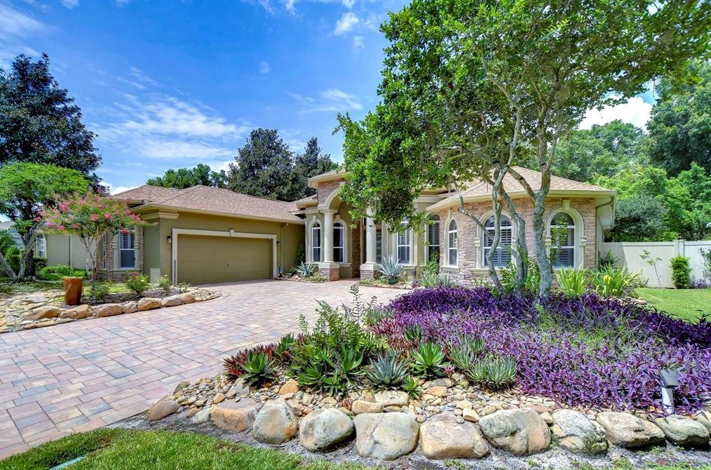 1827 Crooked Oak Ln, Lutz, FL 33559