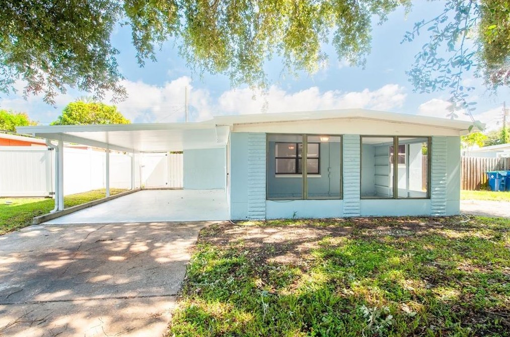 10225 117th Dr, Largo, FL 33773