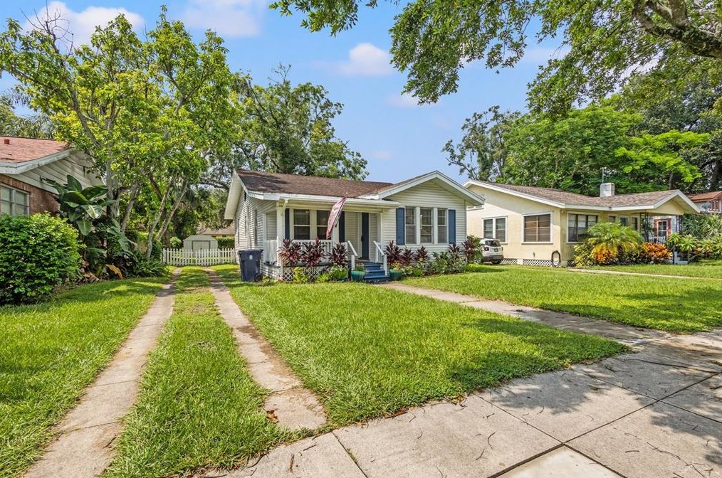 715 Caracas St, Tampa, FL 33603-2328