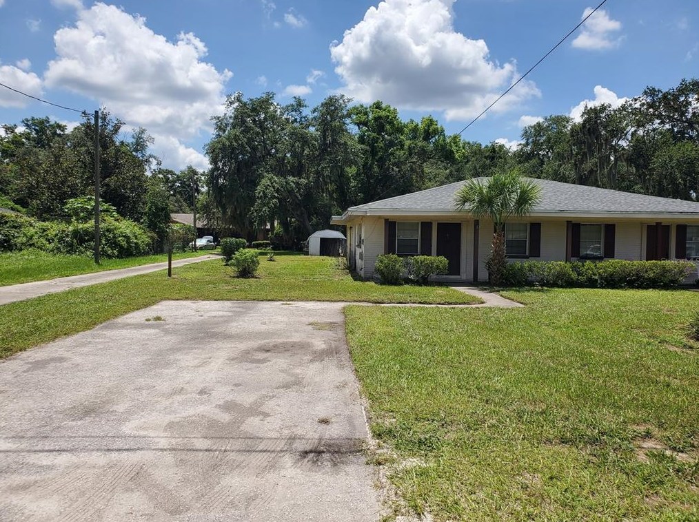 215 Clemons Rd, Brandon, FL 33510