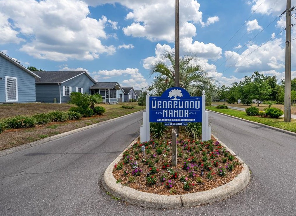 37425 Teaberry Loop, Zephyrhills FL  33542-7906 exterior