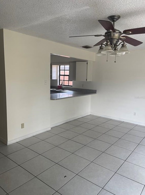 6919 Blossom Ave, Tampa, FL 33614