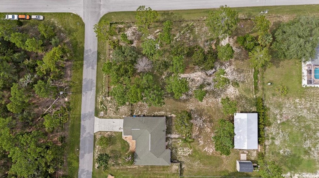 8190 Christopher Ln, Brooksville, FL 34613