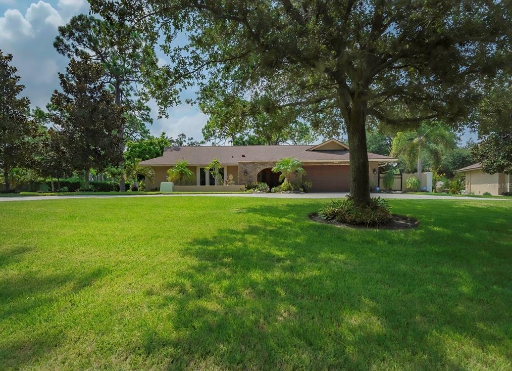 1951 Horseshoe Bend Rd, Dunedin, FL 34698