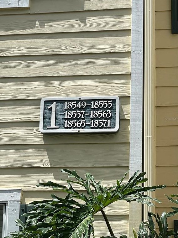 18563 Bridle Club Dr, Tampa, FL 33647