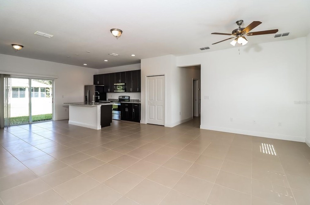 612 Reindeer Dr, Kissimmee, FL 34759