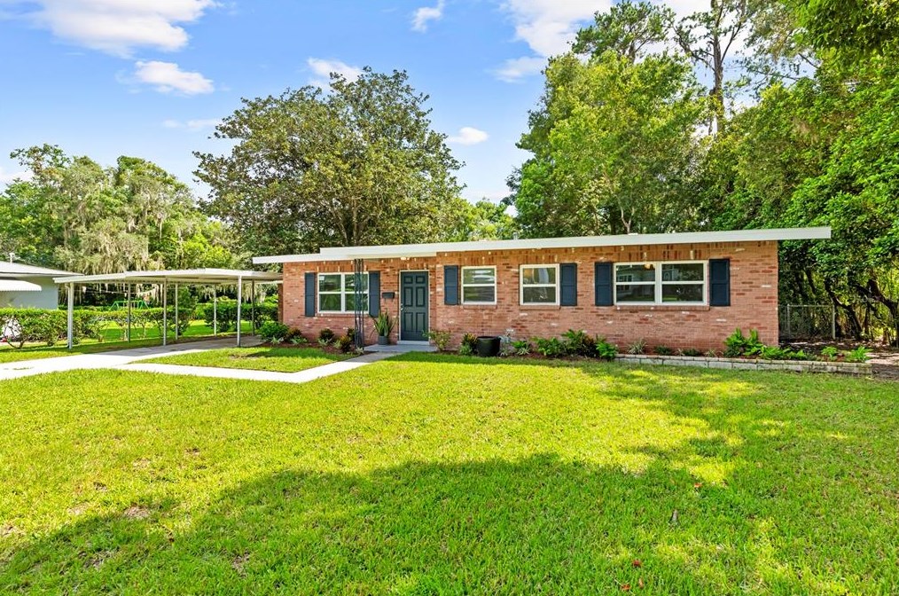 209 Dogwood Dr, Brooksville, FL 34601