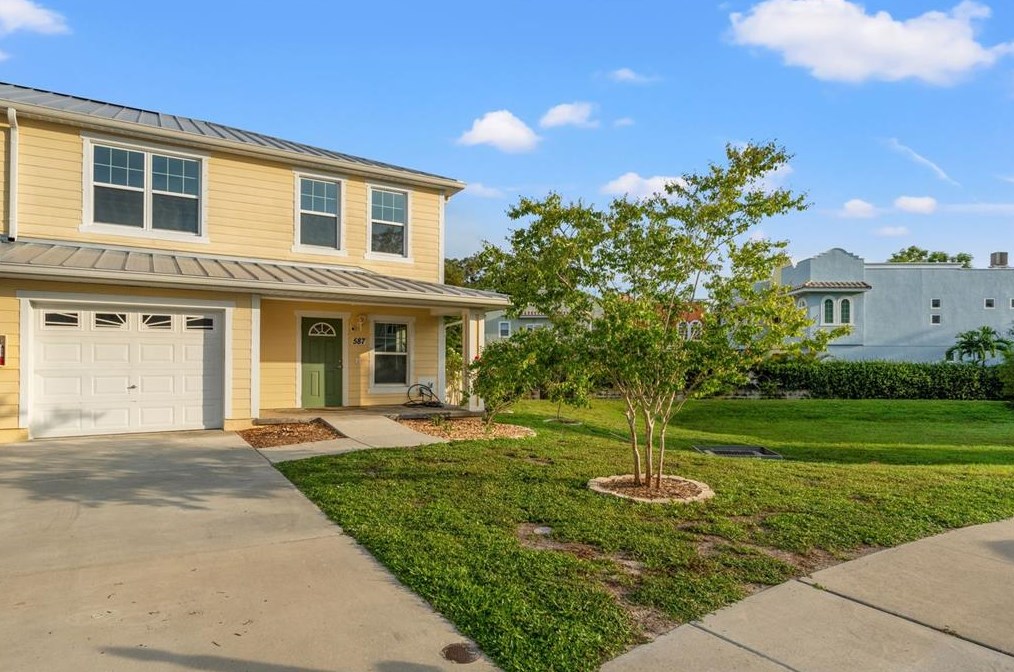 587 Shady Grove Dr, Dunedin, FL 34698