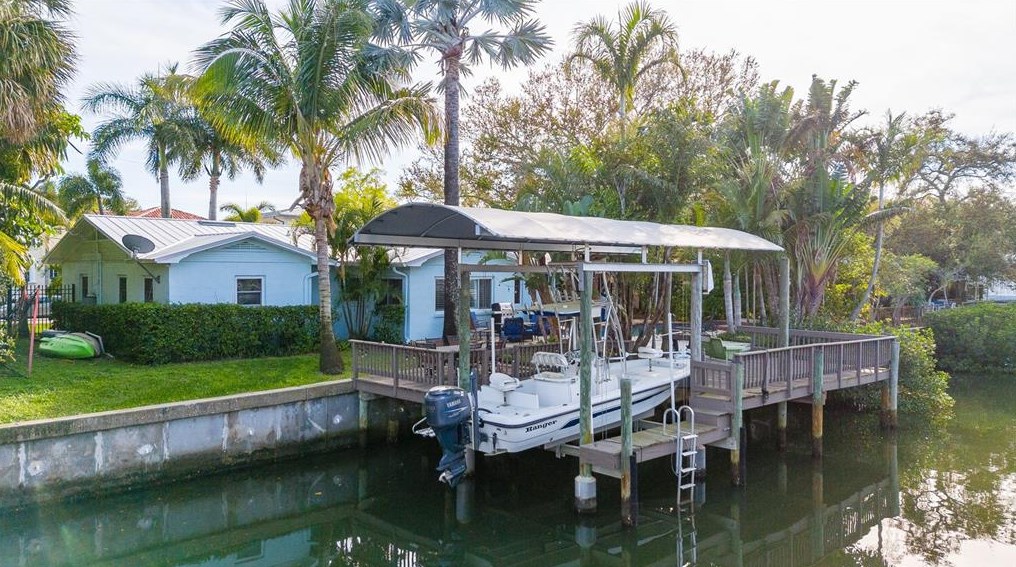 4915 Melrose Ave, Tampa FL 33629-5527 exterior