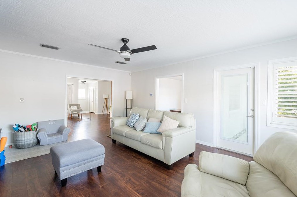 4915 Melrose Ave, Tampa FL 33629-5527 exterior