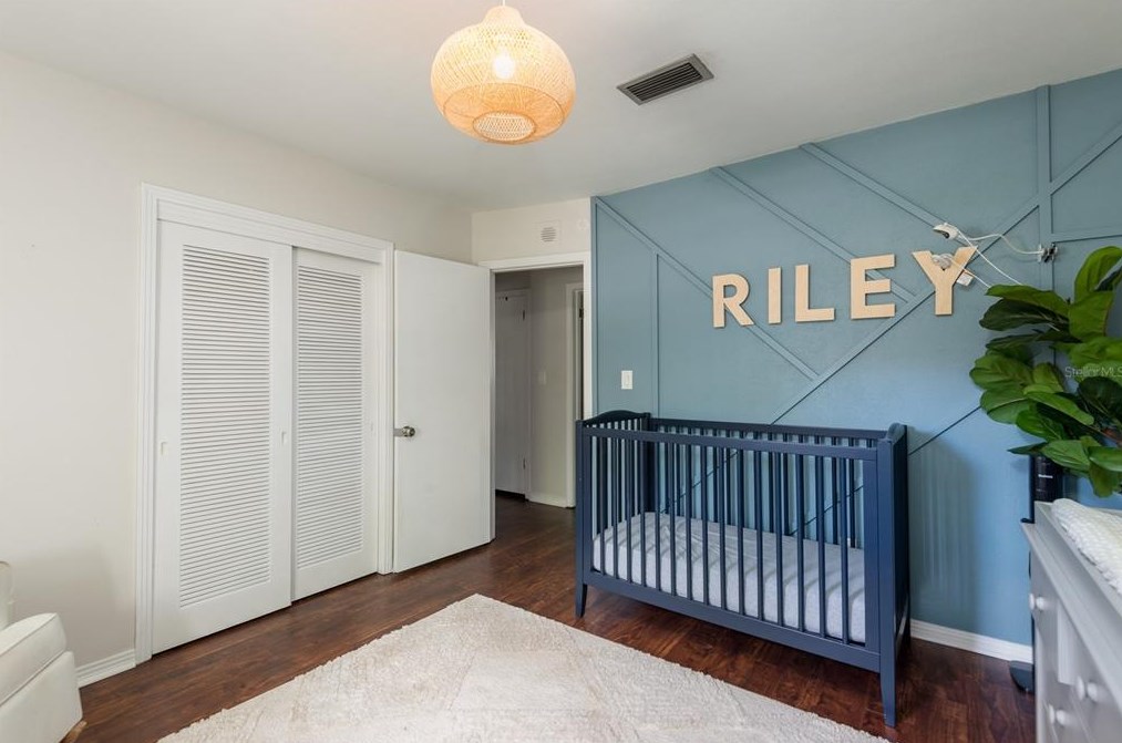 4915 Melrose Ave, Tampa FL 33629-5527 exterior