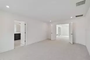 210 E Janette Ave, Tampa, FL 33603 - Photo 38