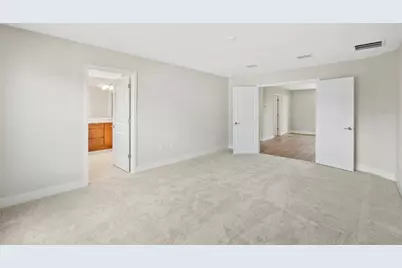 210 E Janette Avenue, Tampa, FL 33603 - Photo 16