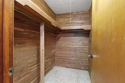 1213 E Frierson Avenue, Tampa, FL 33603 - Photo 24