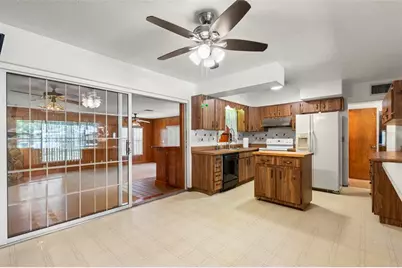 1213 E Frierson Avenue, Tampa, FL 33603 - Photo 8