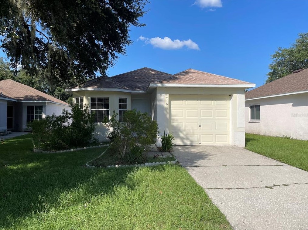 416 Abigail Rd, Plant City, FL 33563