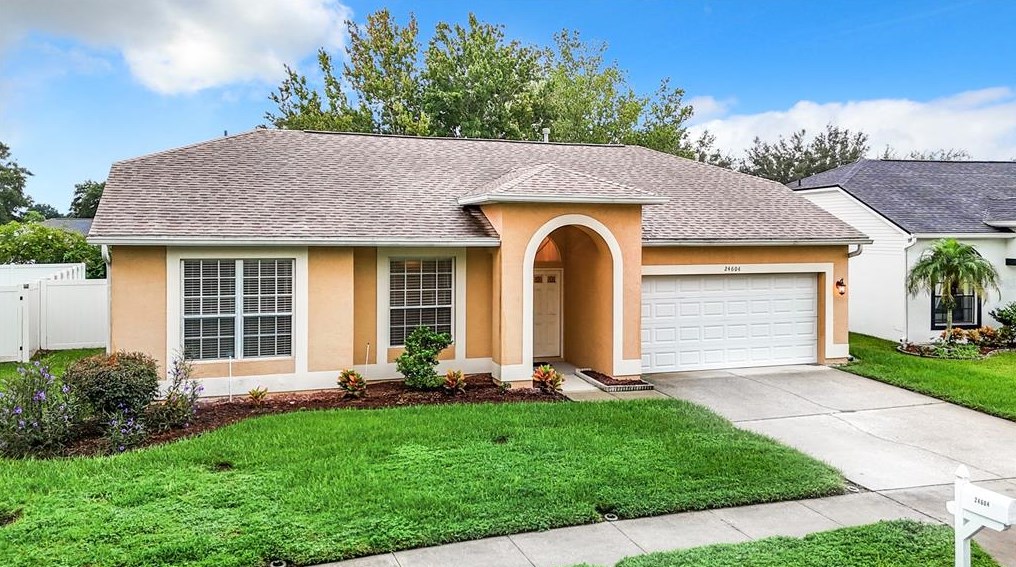 24604 Laurel Ridge Dr, Lutz, FL 33559