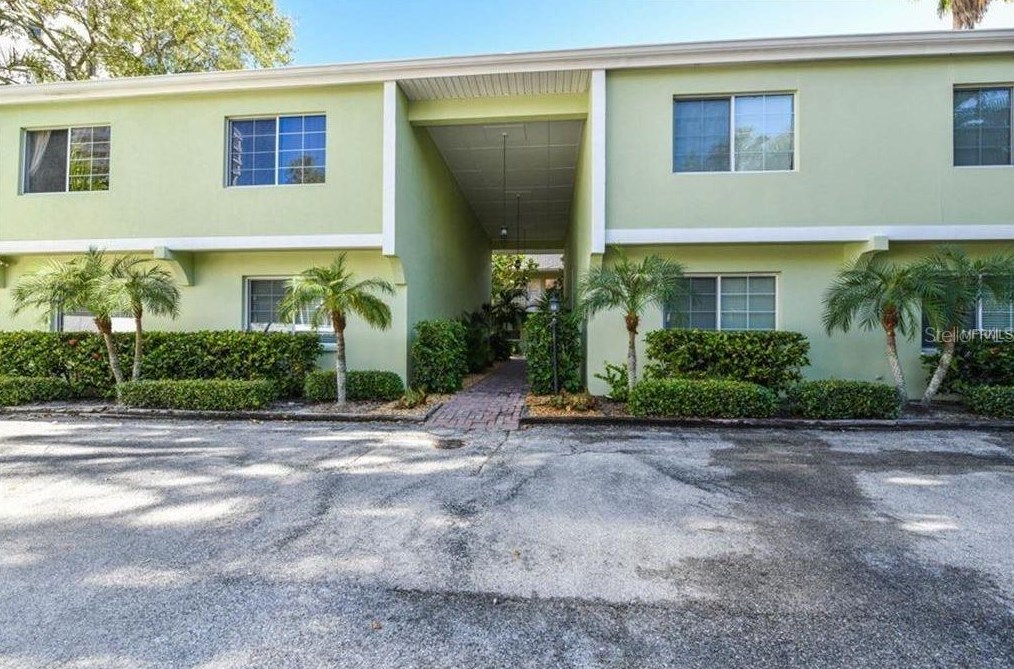 445 S Palm Ave #9, Sarasota, FL 34236