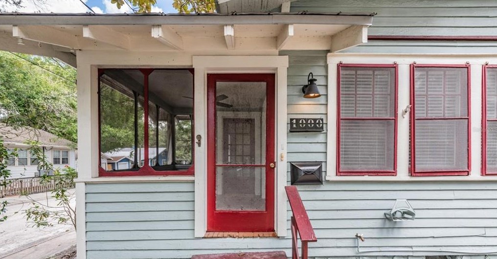 1000 E Crenshaw St, Tampa, FL 33604