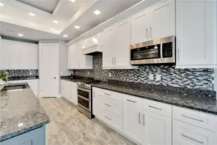 567 Bimini Bay Blvd, Apollo Beach, FL 33572 - Photo 16