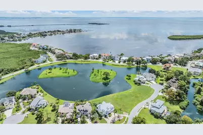 2118 Harbour Watch Drive, Tarpon Springs, FL 34689 - Photo 20