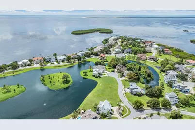 2118 Harbour Watch Drive, Tarpon Springs, FL 34689 - Photo 44