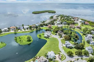 2118 Harbour Watch Dr, Tarpon Springs, FL 34689 - Photo 44