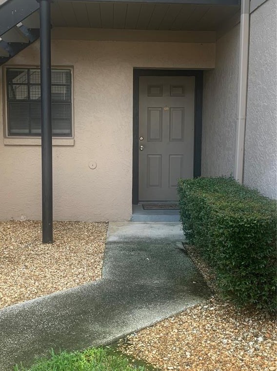 4106 Ashford Green Pl #h102, Tampa, FL 33613