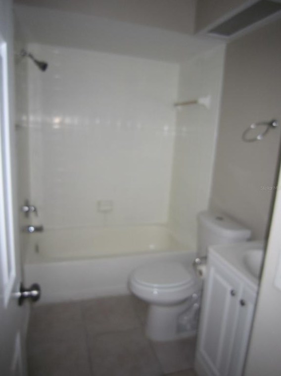 6115 Oak Cluster Cir, Tampa FL 33634-2350 exterior