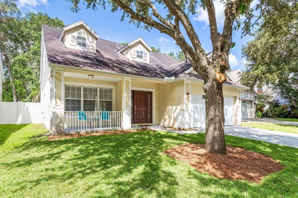 16013 Stags Leap Dr, Lutz, FL 33559