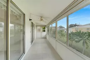 401 Dorchester Pl, Sun City Center, FL 33573 - Photo 20