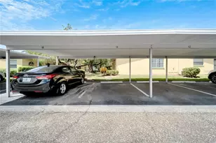 401 Dorchester Pl, Sun City Center, FL 33573 - Photo 2