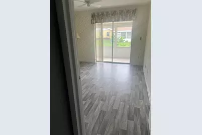 401 Dorchester Place #58, Sun City Center, FL 33573 - Photo 10