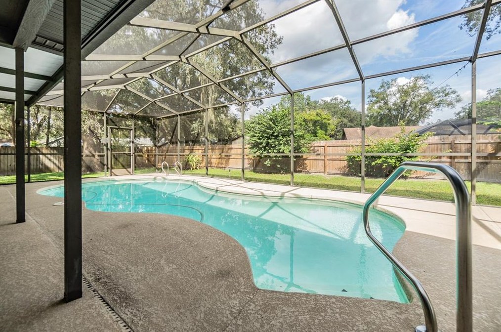 1014 Windsor Way, Lutz FL  33559-6737 exterior