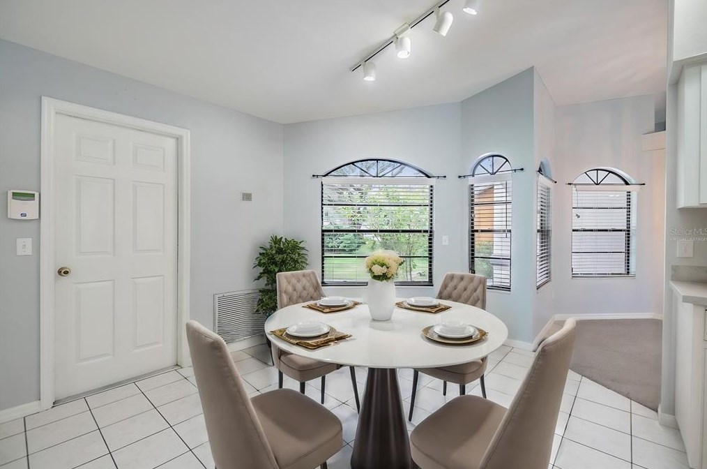 1014 Windsor Way, Lutz FL  33559-6737 exterior