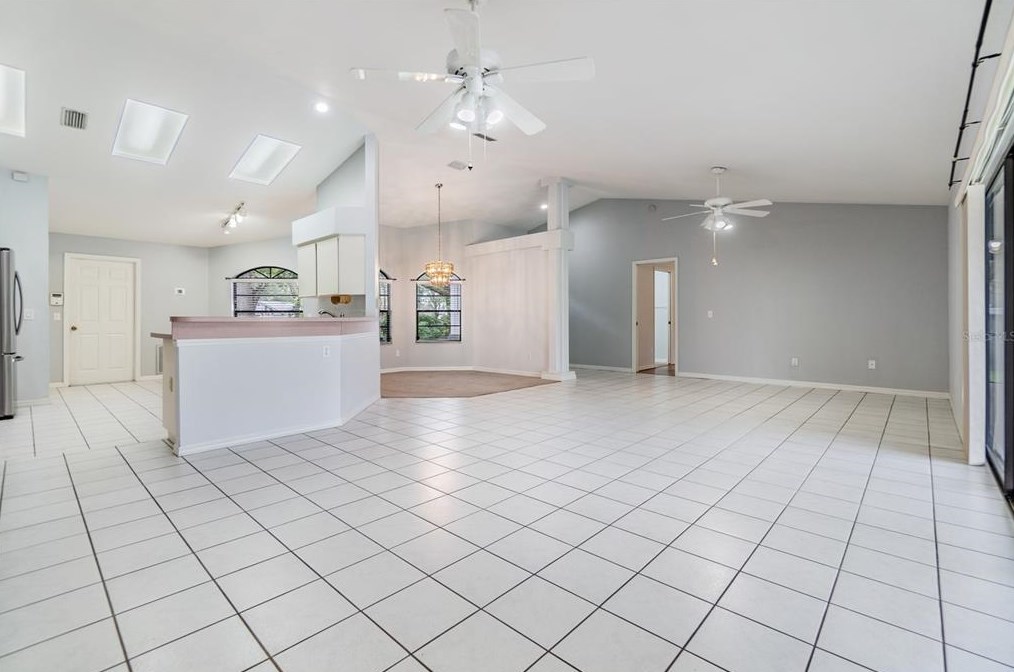 1014 Windsor Way, Lutz FL  33559-6737 exterior