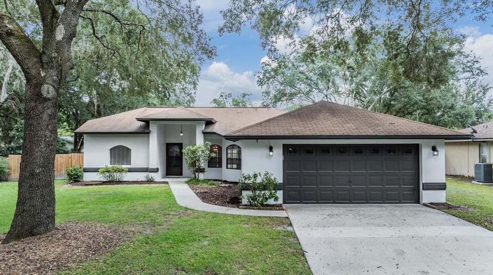 1014 Windsor Way, Lutz, FL 33559