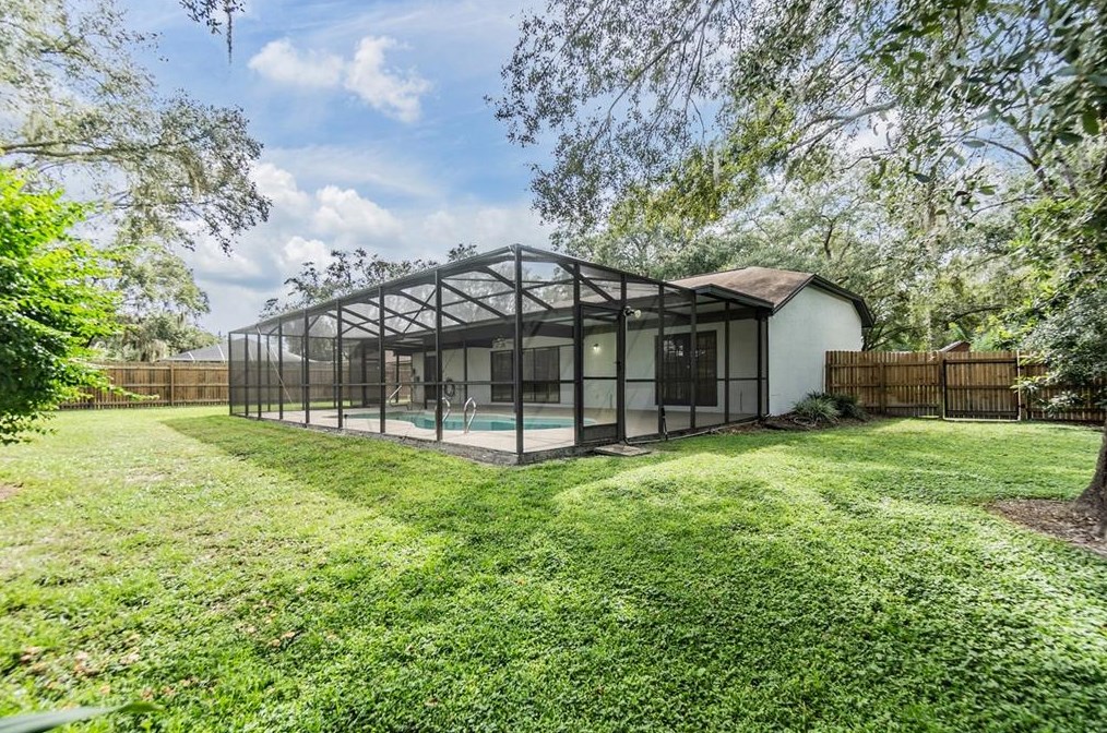 1014 Windsor Way, Lutz FL  33559-6737 exterior