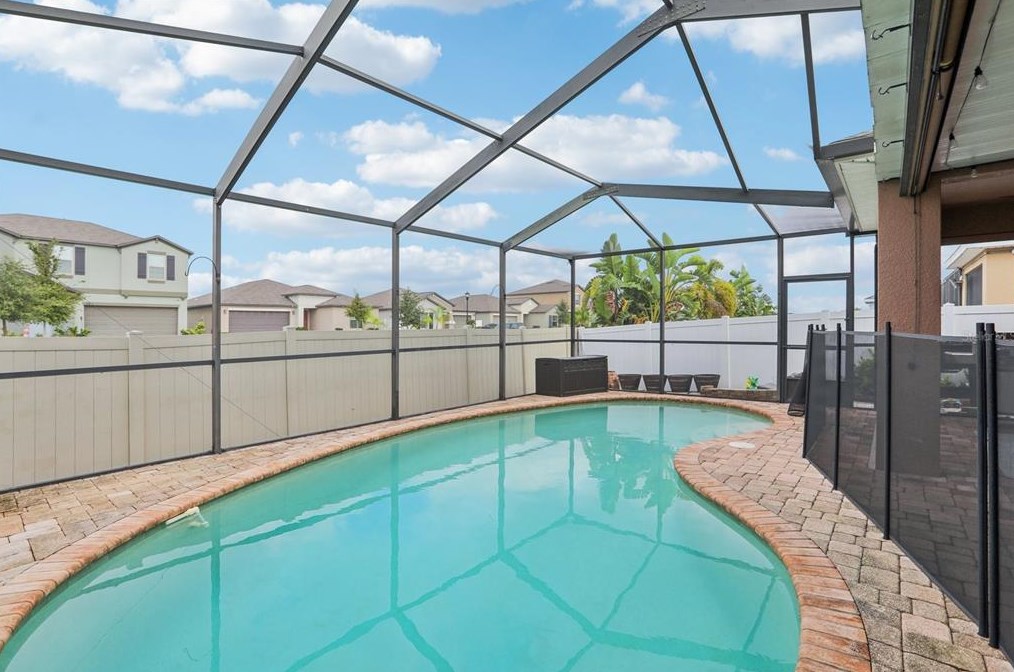 708 Parker Den Dr, Ruskin, FL 33570