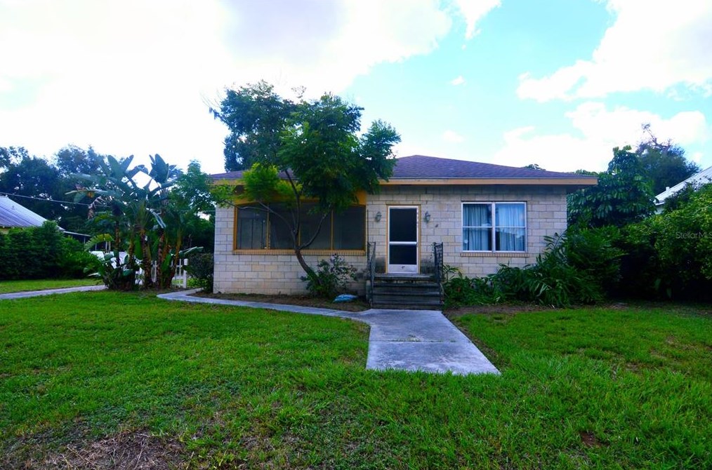 14141 11th St, Dade City, FL 33525-4110
