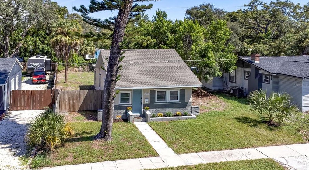4327 17th Ave, Saint Petersburg, FL 33713-4618