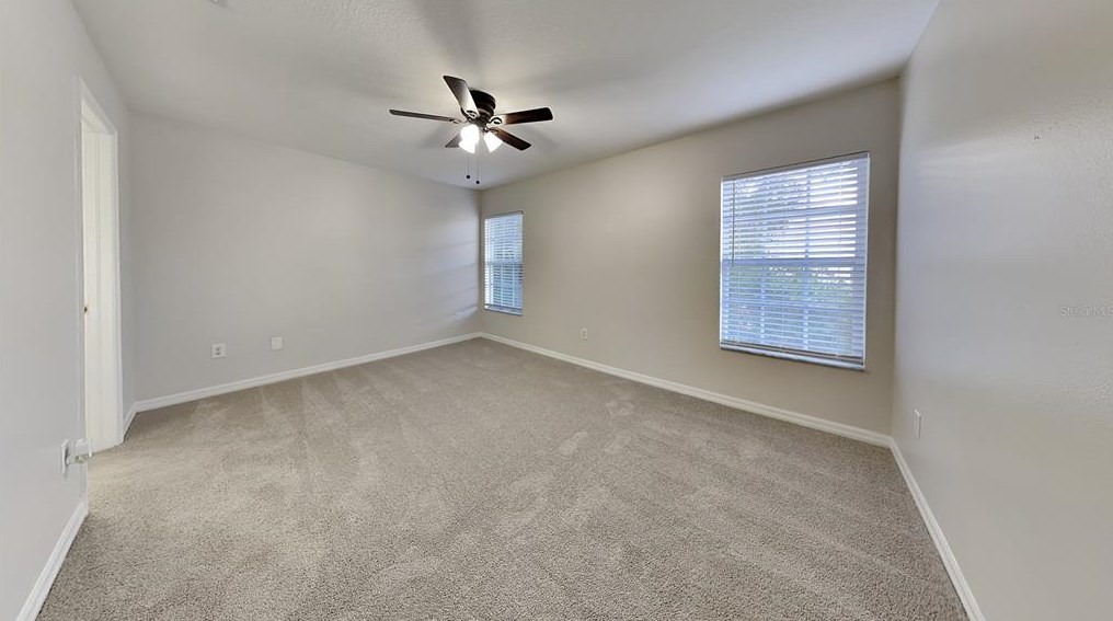 1922 Fiesta Ridge Ct, Tampa FL 33604-7700 exterior